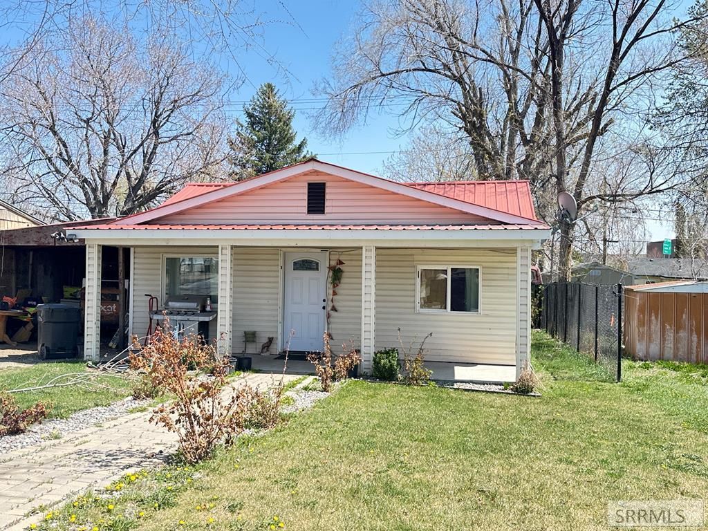 MLS #2168632 image #0