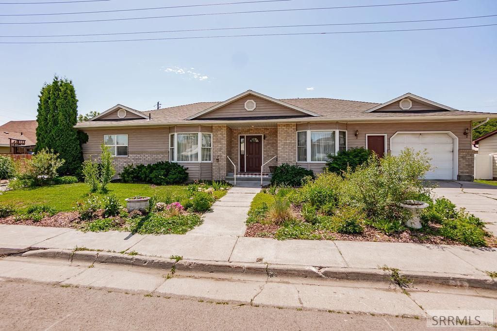 MLS #2174936 image #0