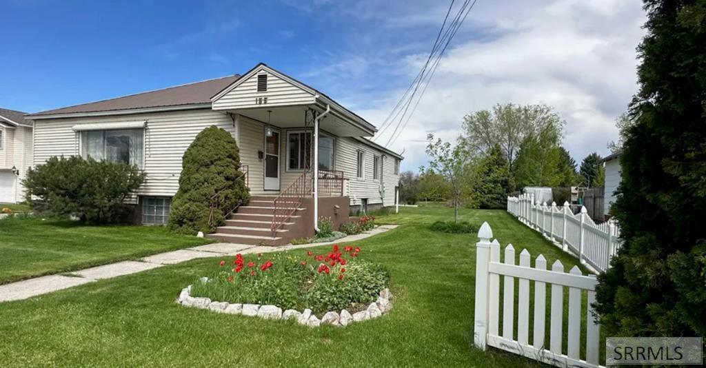 MLS #2176132 image #0