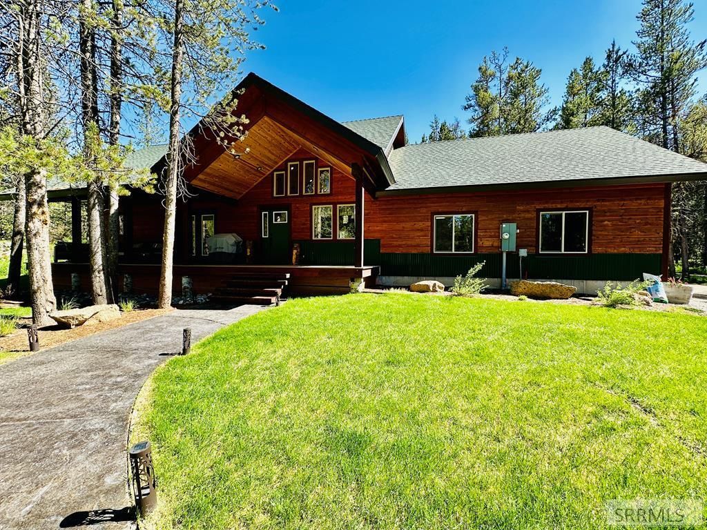 MLS #2176196 image #0