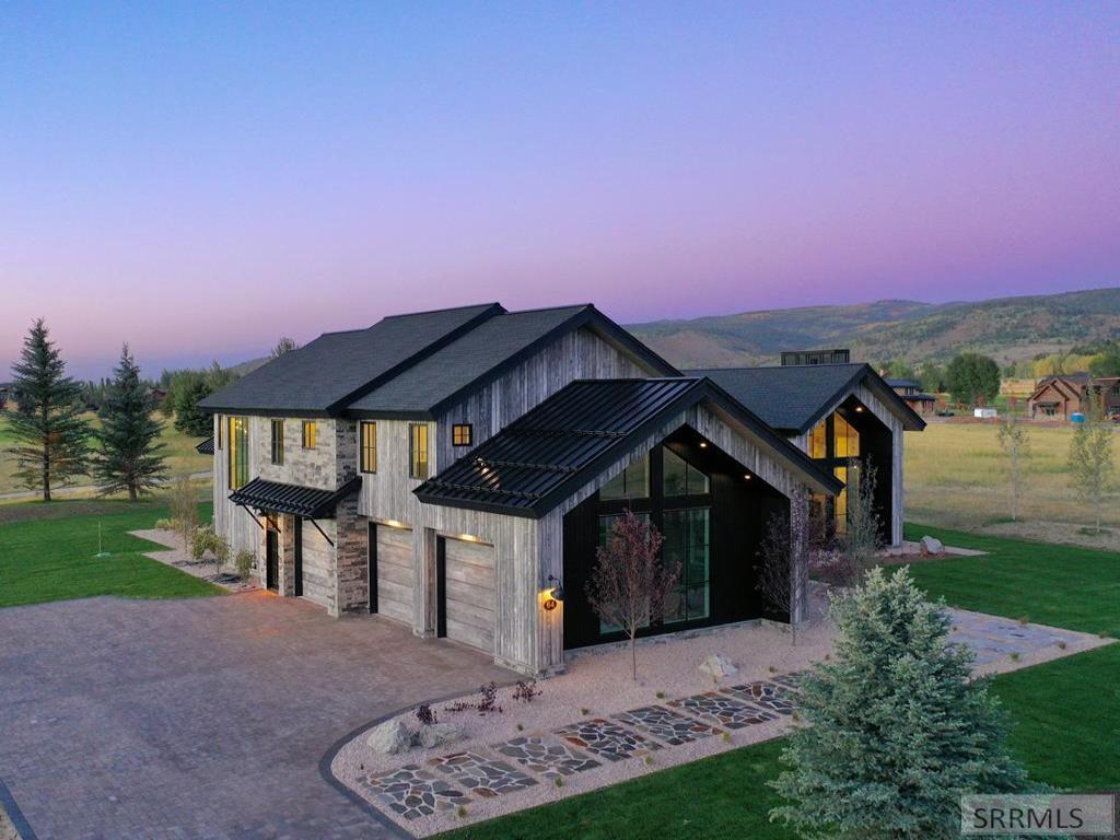 MLS #2176254 image #0
