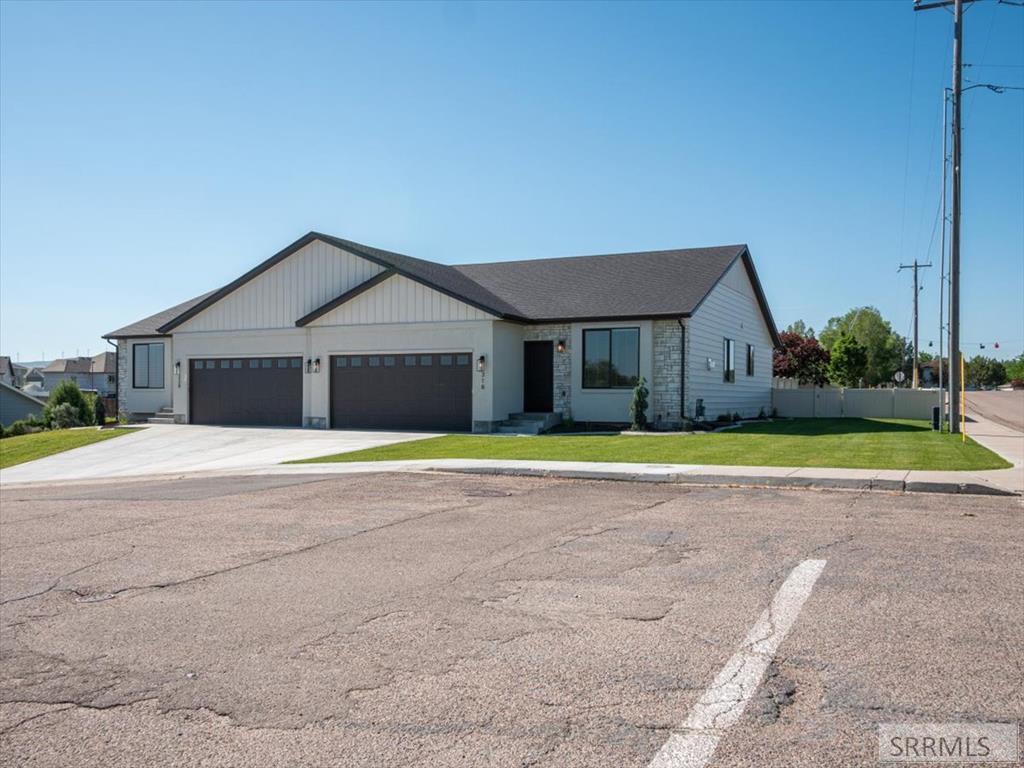 MLS #2176352 image #0