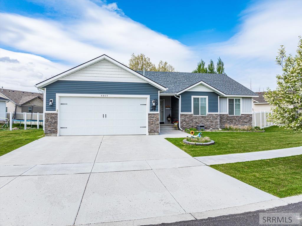 MLS #2176430 image #0