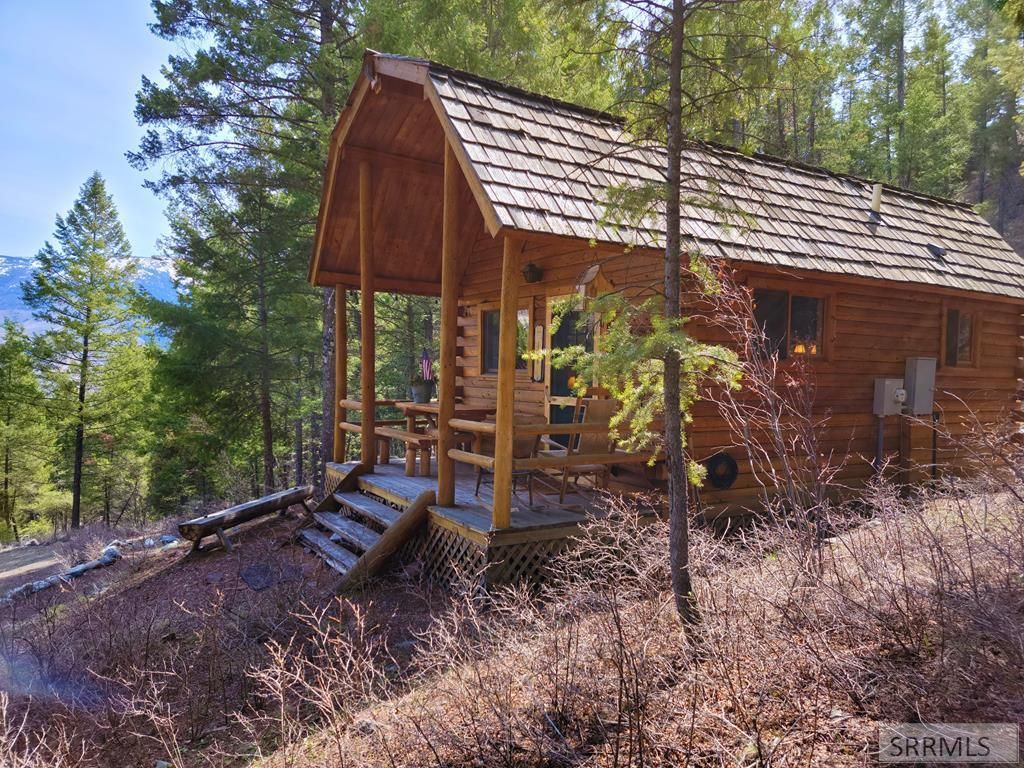 MLS #2176438 image #0