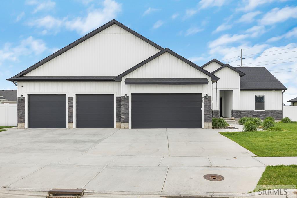 MLS #2176538 image #0