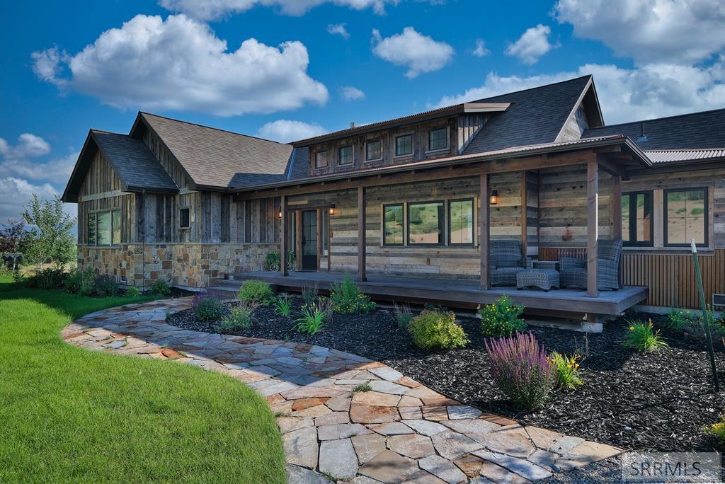 MLS #2178827 image #0