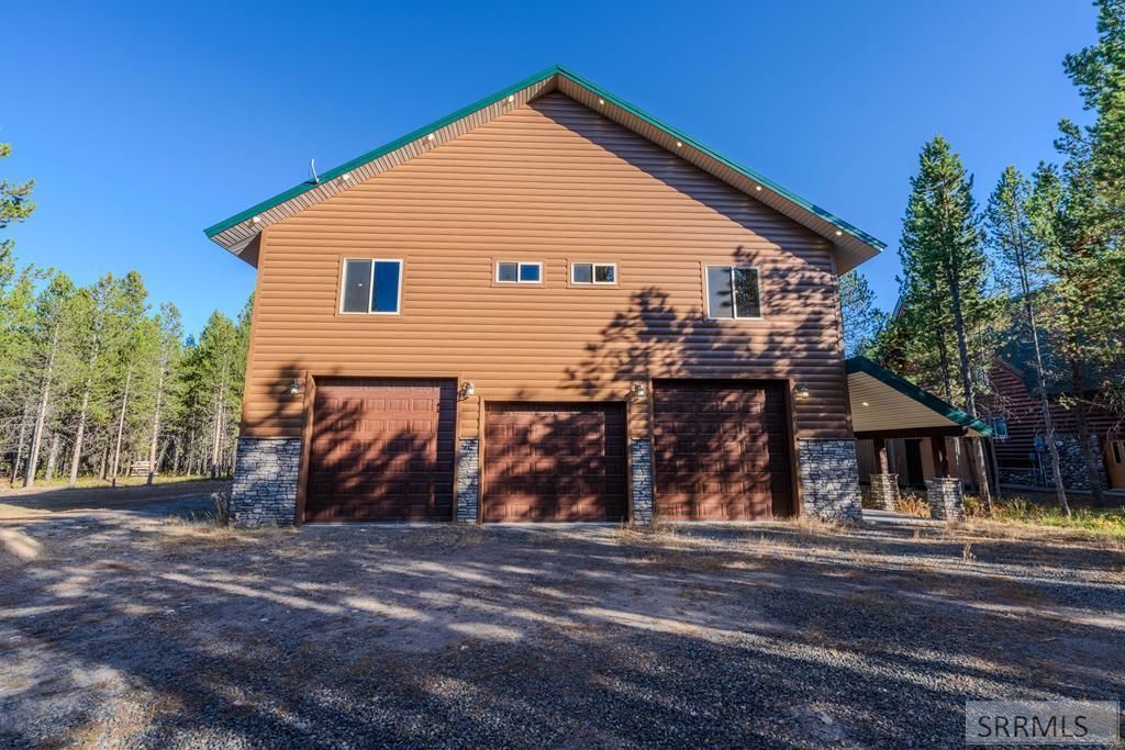 MLS #2179827 image #0