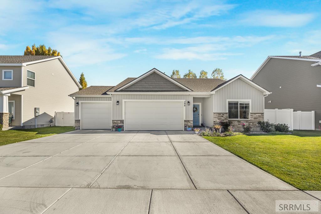 MLS #2180385 image #0