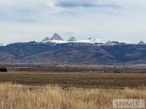 MLS #2180418 image #0