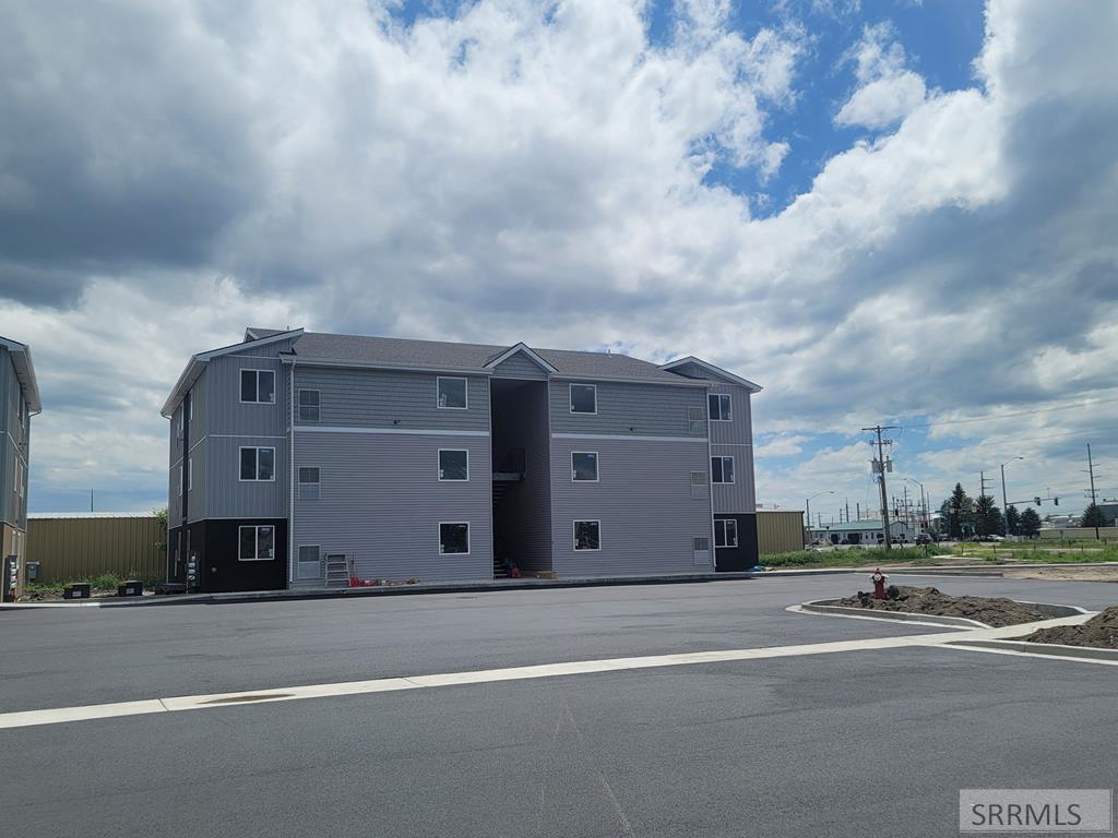 MLS #2180421 image #0