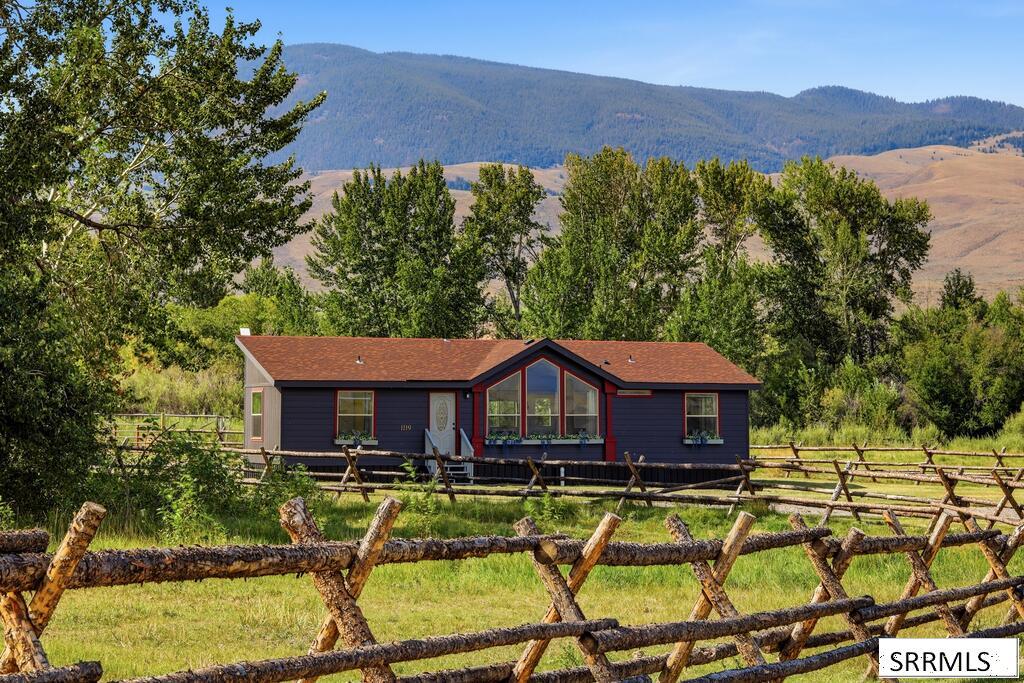 MLS #2181224 image #0