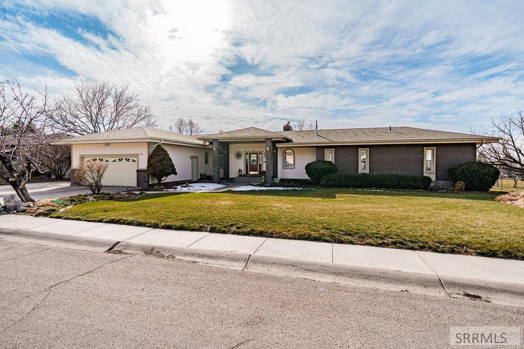 MLS #2181931 image #0