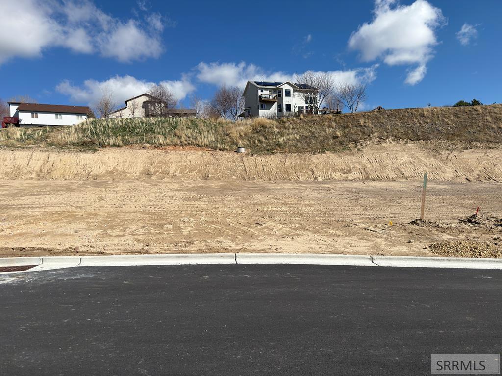 MLS #2184532 image #0