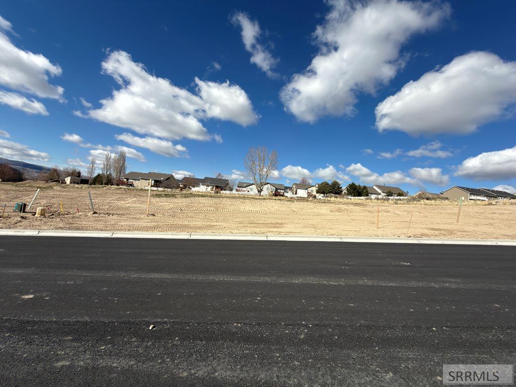 MLS #2184538 image #0