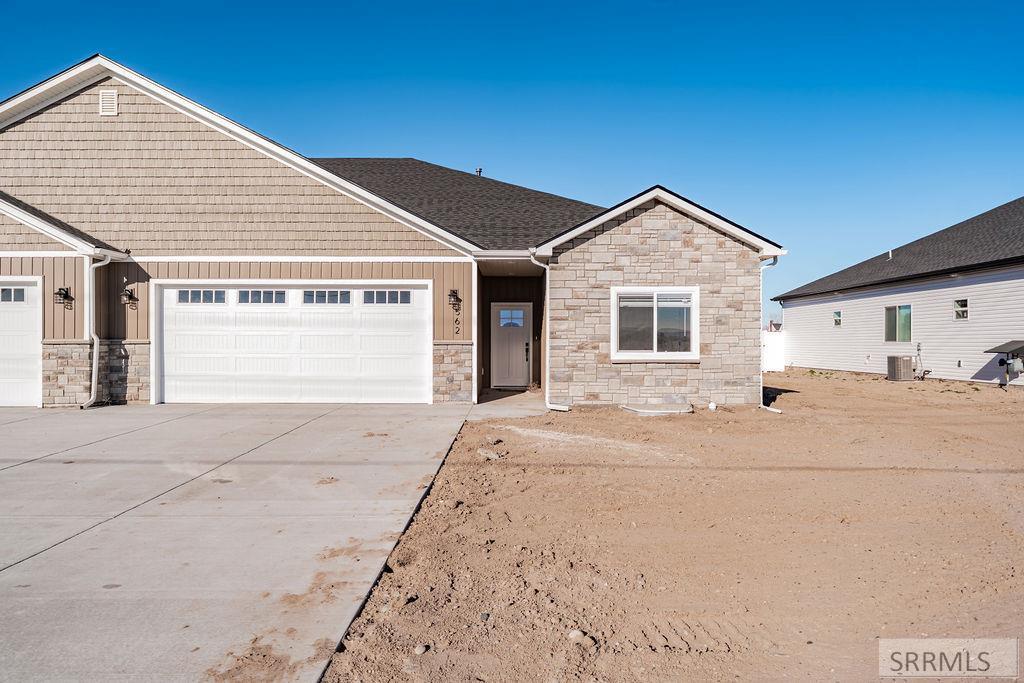 MLS #2184903 image #0