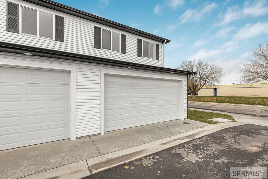 MLS #2184916 image #0