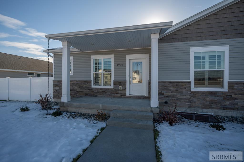 MLS #2185635 image #0