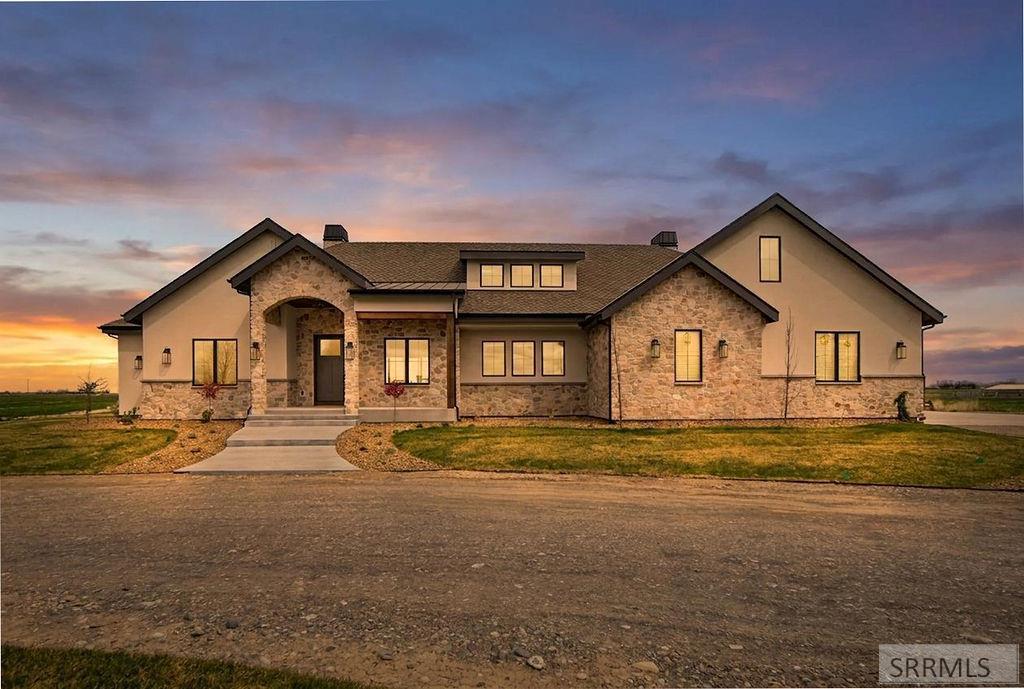 MLS #2185742 image #0