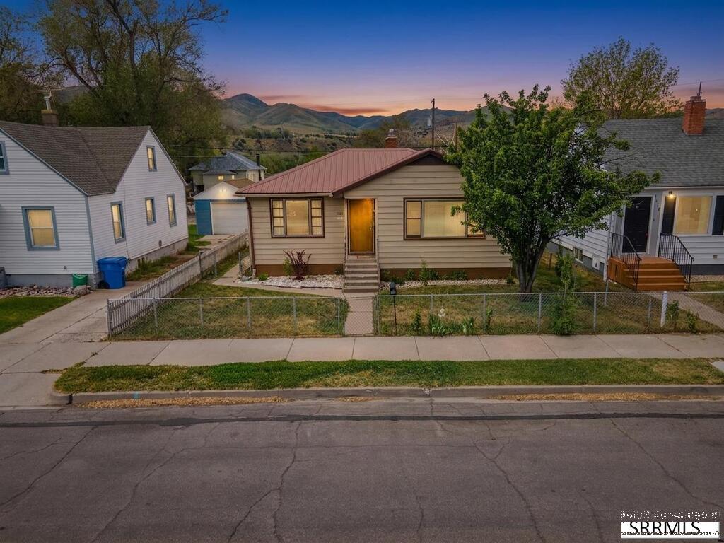 MLS #2186427 image #0