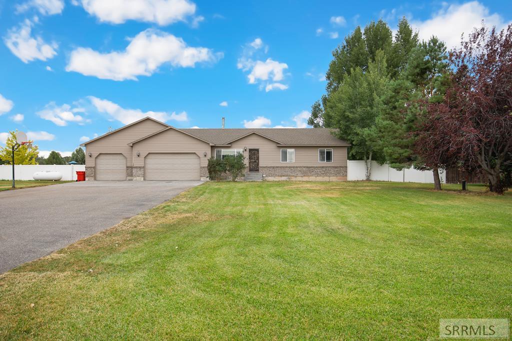 MLS #2187942 image #0