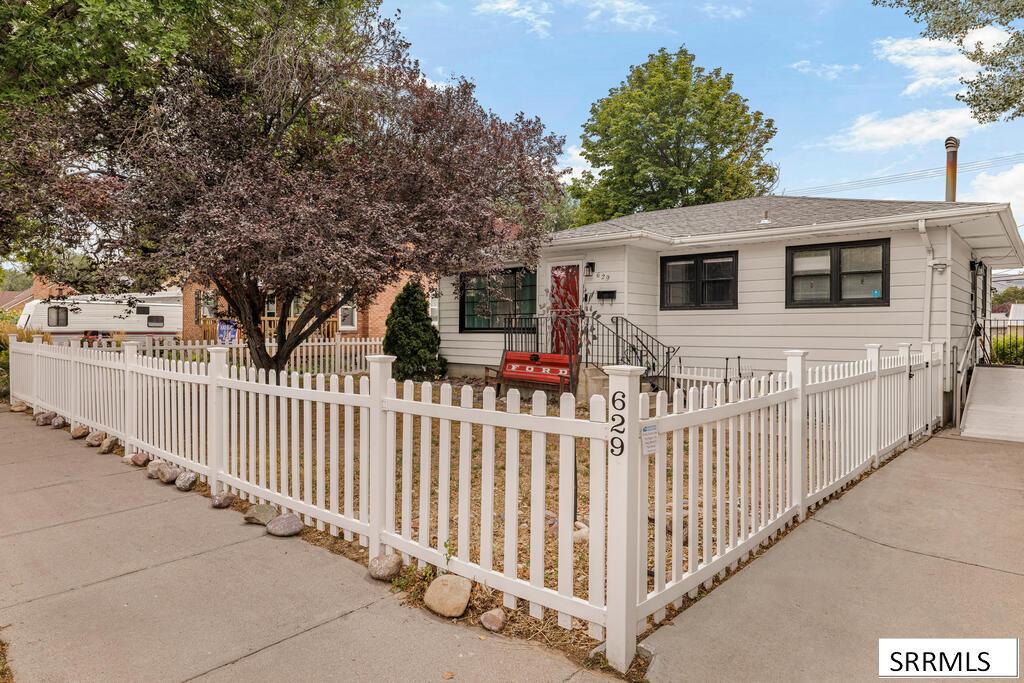 MLS #2188586 image #0