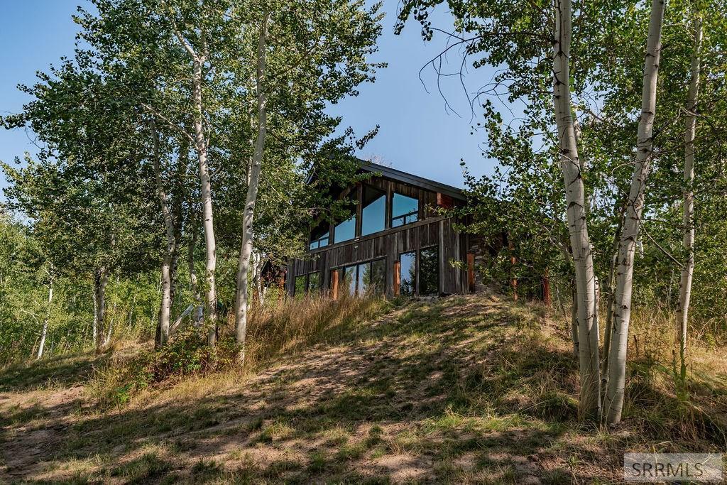MLS #2188964 image #0