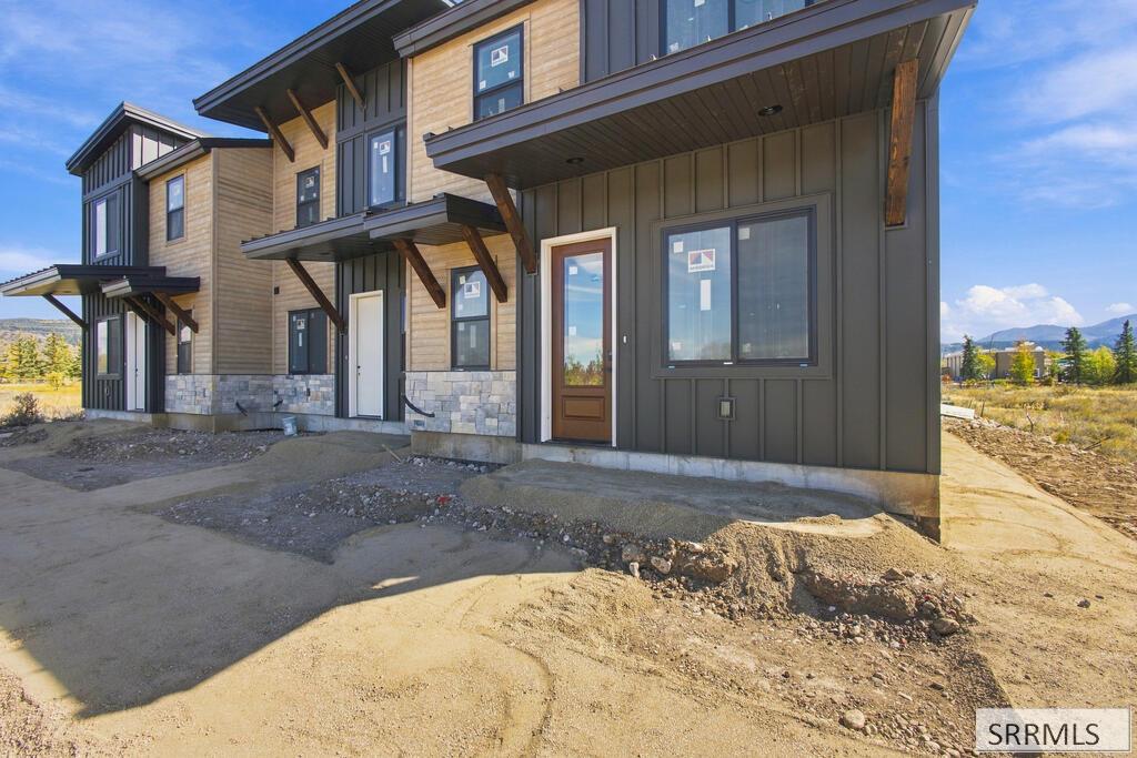MLS #2189008 image #0