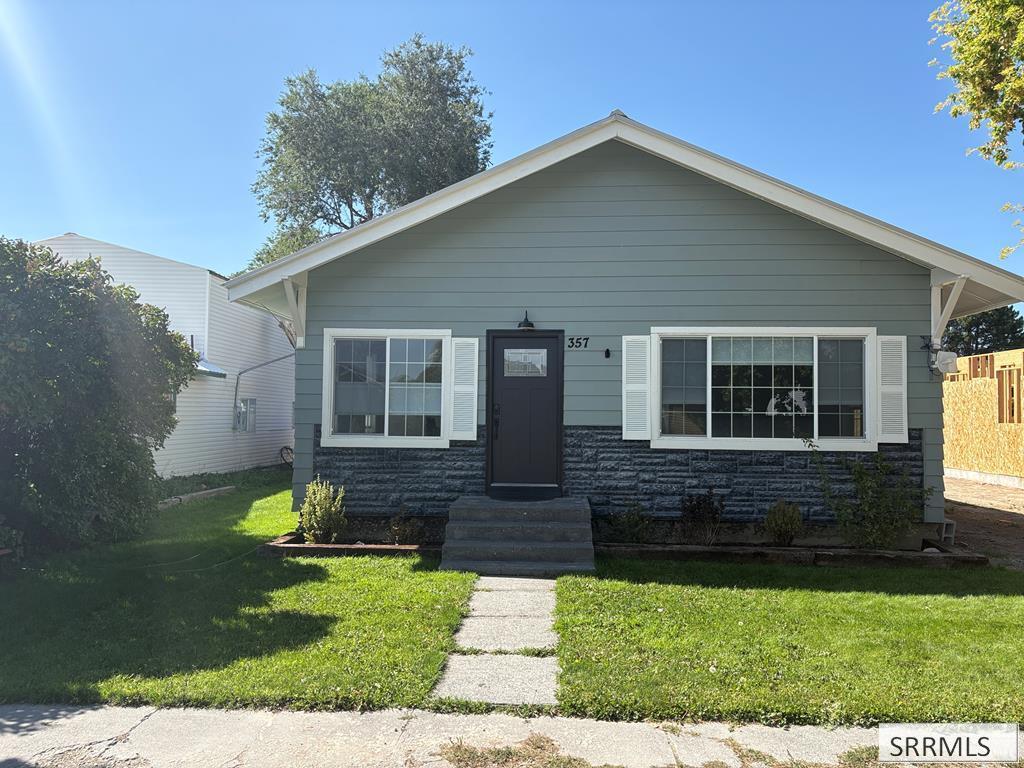 MLS #2189040 image #0