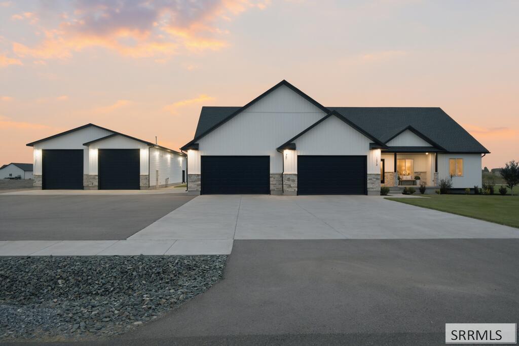 MLS #2189117 image #0