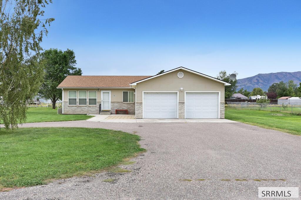 MLS #2189342 image #0