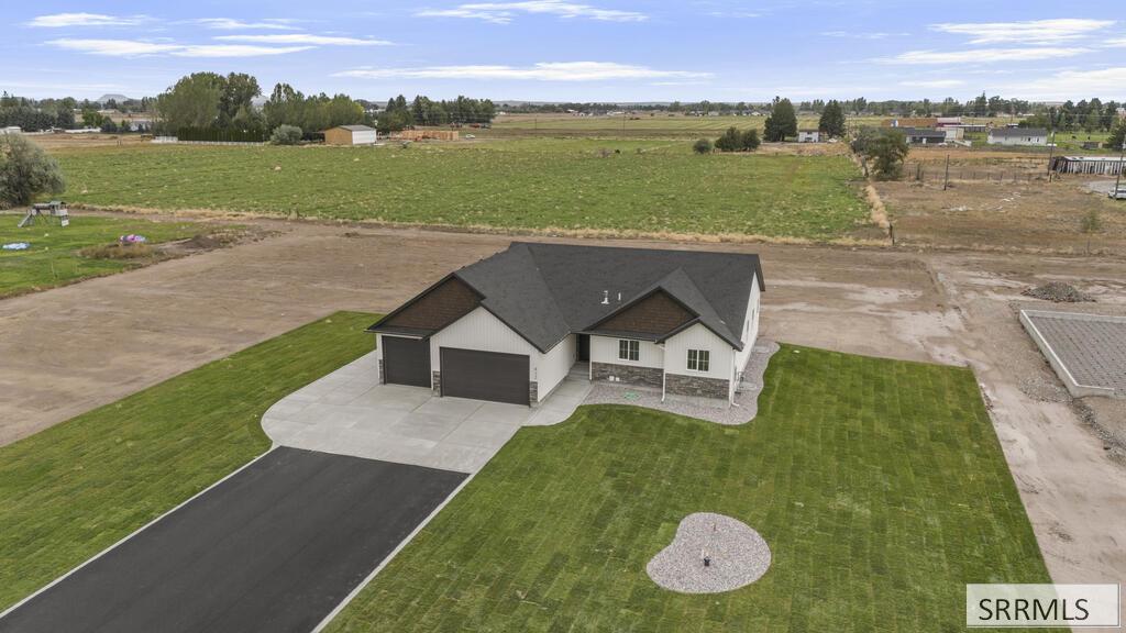 MLS #2189356 image #0