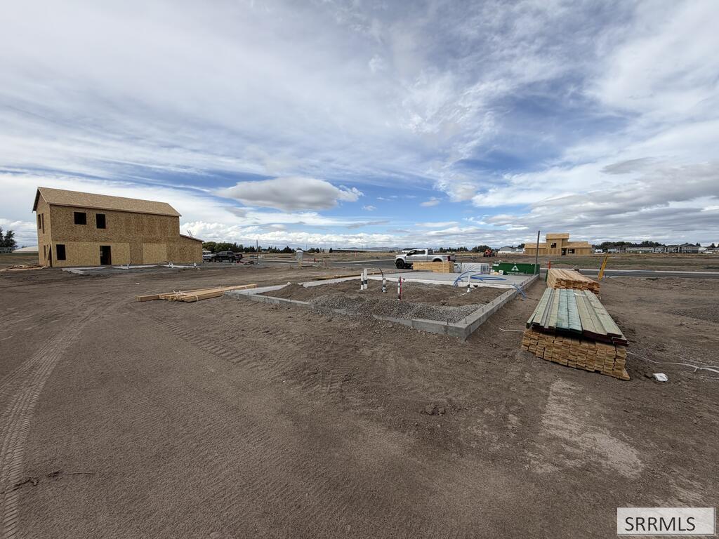 MLS #2189406 image #0