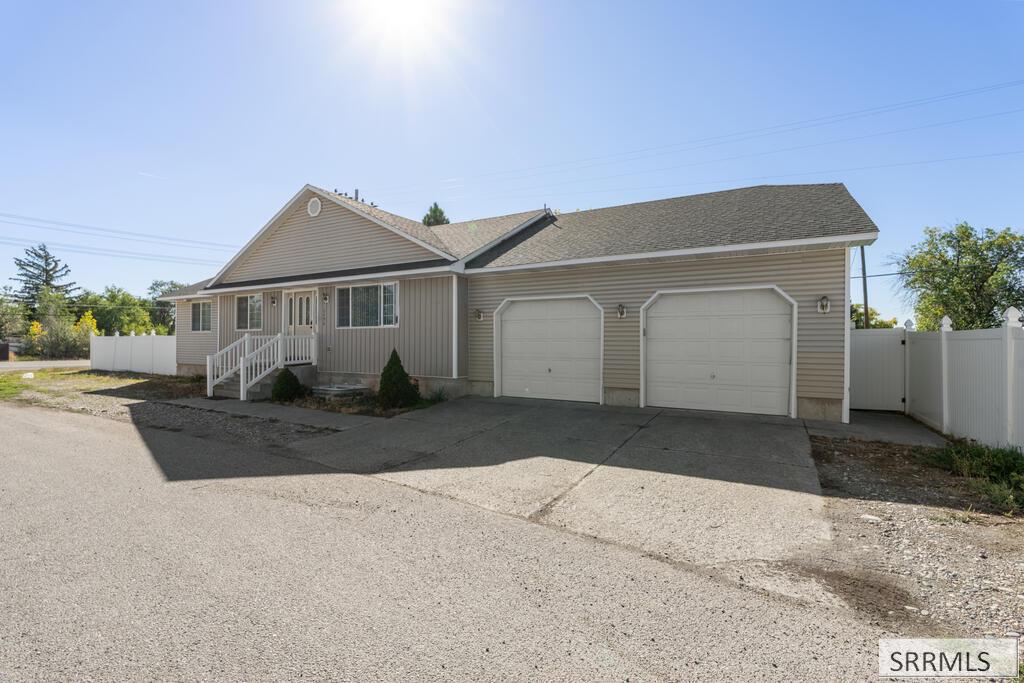MLS #2189529 image #0