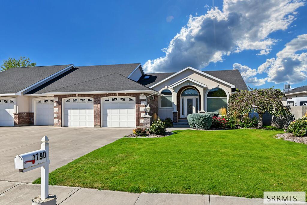 MLS #2189733 image #0